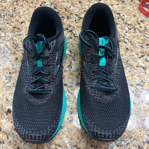 Brooks Shoes - Women’s Brooks Revel 3